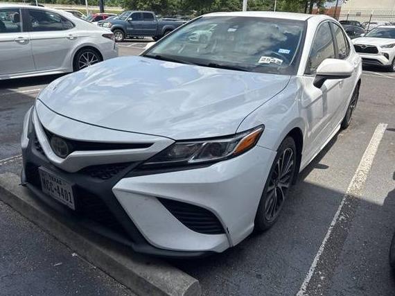 TOYOTA CAMRY 2018 4T1B11HK0JU051554 image