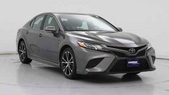 TOYOTA CAMRY 2018 4T1B11HK6JU541416 image