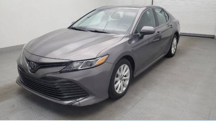 TOYOTA CAMRY 2018 4T1B11HK8JU625723 image