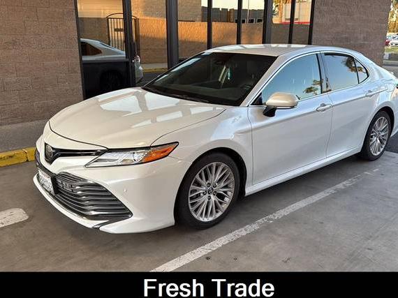 TOYOTA CAMRY 2018 4T1B11HK3JU023215 image