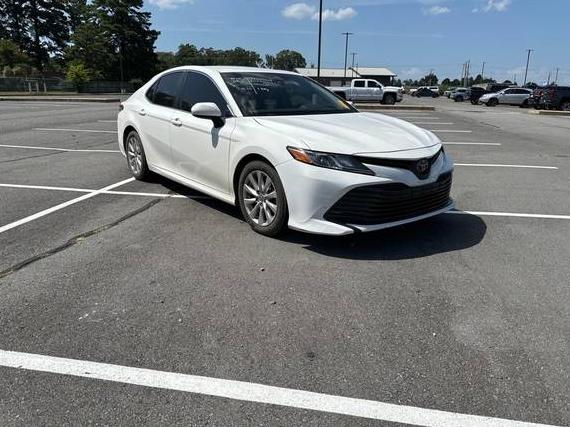 TOYOTA CAMRY 2018 JTNB11HK7J3069569 image