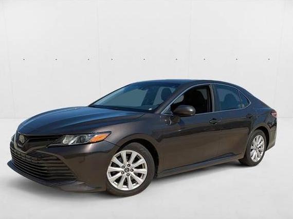 TOYOTA CAMRY 2018 4T1B11HK3JU061835 image