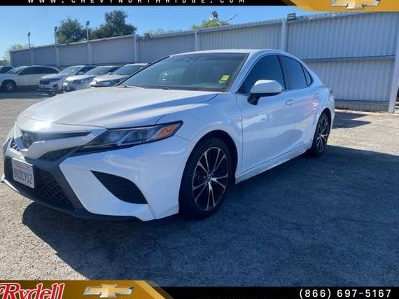 TOYOTA CAMRY 2018 4T1B11HK9JU042299 image