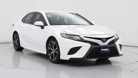 TOYOTA CAMRY 2018 4T1B11HKXJU156392 image