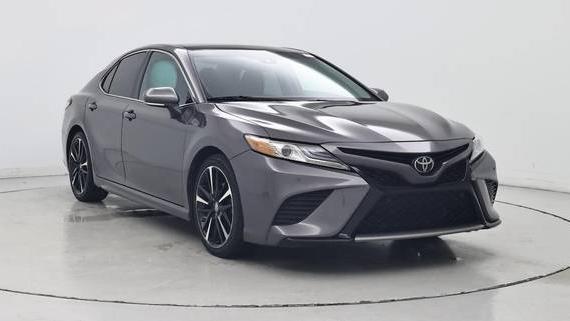 TOYOTA CAMRY 2018 4T1B61HK4JU047413 image
