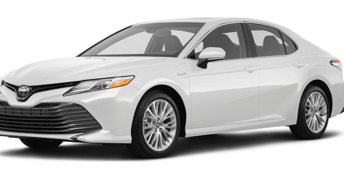 TOYOTA CAMRY 2018 4T1B21HKXJU001922 image