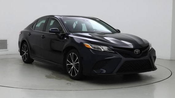 TOYOTA CAMRY 2018 4T1B11HK3JU667118 image