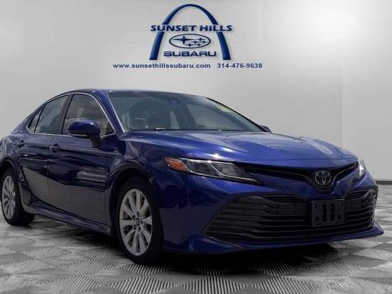 TOYOTA CAMRY 2018 4T1B11HK1JU656814 image
