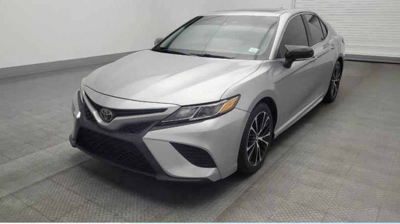 TOYOTA CAMRY 2018 4T1B11HK7JU099875 image