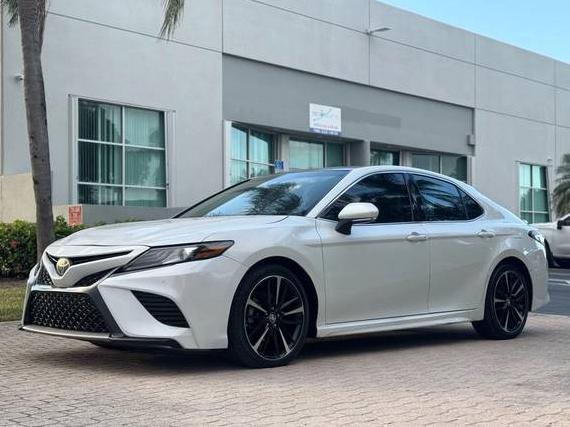 TOYOTA CAMRY 2018 4T1B61HK7JU055053 image TOYOTA CAMRY 2018 4T1B61HK7JU055053 image
