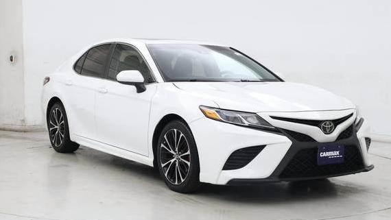 TOYOTA CAMRY 2018 4T1B11HK3JU016720 image