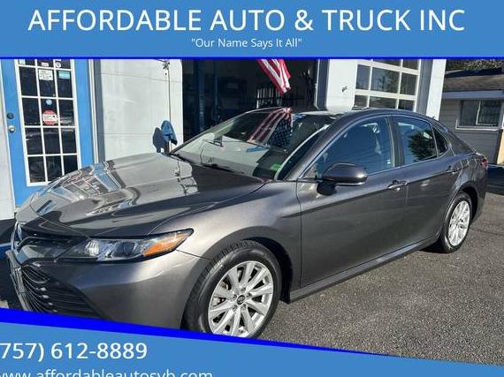 TOYOTA CAMRY 2018 4T1B11HKXJU047639 image