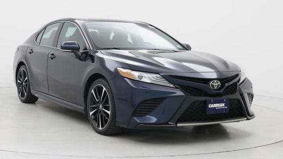 TOYOTA CAMRY 2018 4T1B61HK3JU515387 image
