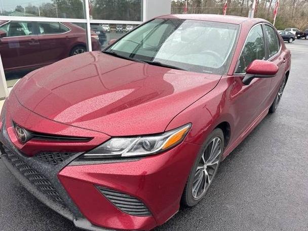 TOYOTA CAMRY 2018 4T1B11HK0JU552220 image