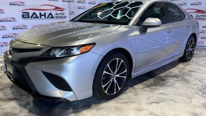 TOYOTA CAMRY 2018 4T1B11HK1JU014724 image