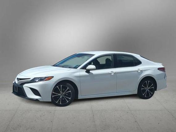 TOYOTA CAMRY 2018 JTNB11HK7J3040914 image