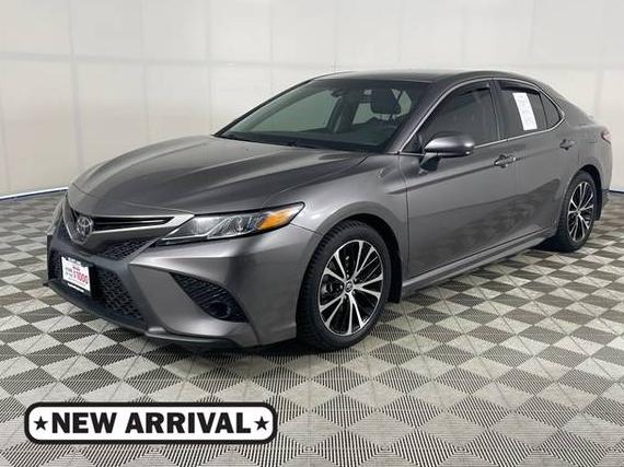 TOYOTA CAMRY 2018 4T1B11HK6JU626885 image