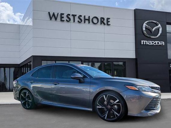 TOYOTA CAMRY 2018 4T1B11HK8JU637516 image