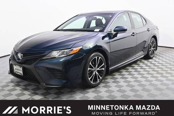TOYOTA CAMRY 2018 4T1B11HK5JU629745 image