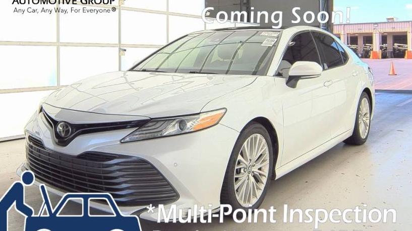 TOYOTA CAMRY 2018 4T1B11HK8JU116067 image