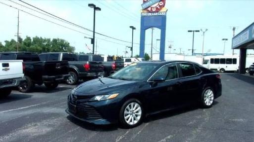 TOYOTA CAMRY 2018 4T1B11HK4JU603735 image