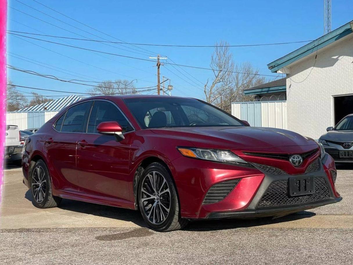 TOYOTA CAMRY 2018 4T1B11HK9JU645236 image