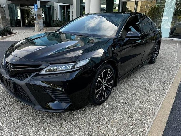 TOYOTA CAMRY 2018 JTNB11HK0J3064598 image