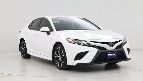 TOYOTA CAMRY 2018 4T1B11HK5JU151360 image