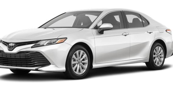 TOYOTA CAMRY 2018 4T1B11HK8JU020746 image