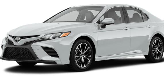 TOYOTA CAMRY 2018 4T1B61HK2JU073010 image