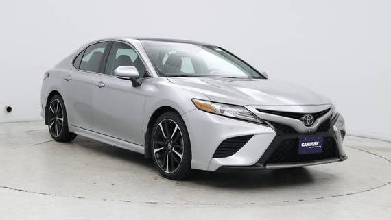 TOYOTA CAMRY 2018 4T1B61HK4JU139167 image