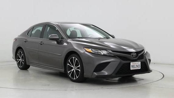 TOYOTA CAMRY 2018 4T1B11HK4JU008187 image