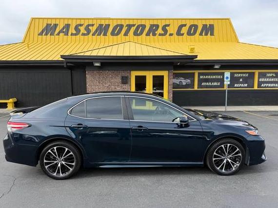 TOYOTA CAMRY 2018 4T1B11HK7JU654579 image