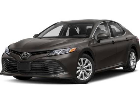 TOYOTA CAMRY 2018 4T1B11HKXJU511321 image
