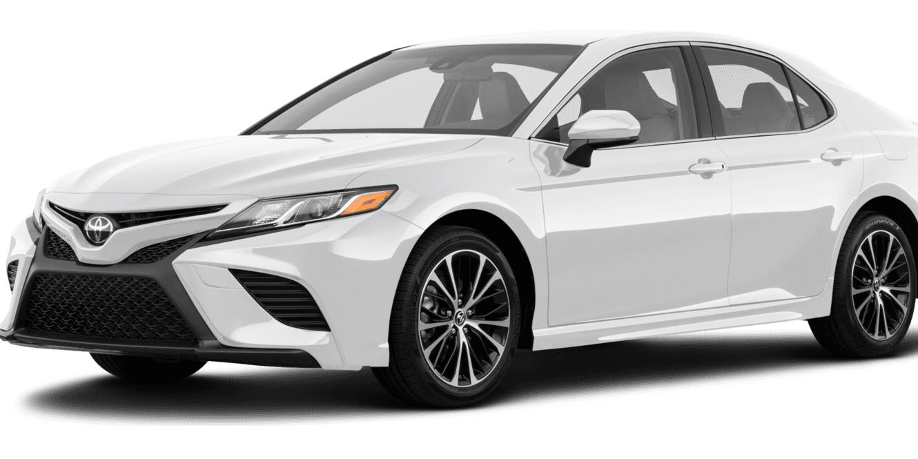 TOYOTA CAMRY 2018 4T1B11HK1JU608164 image