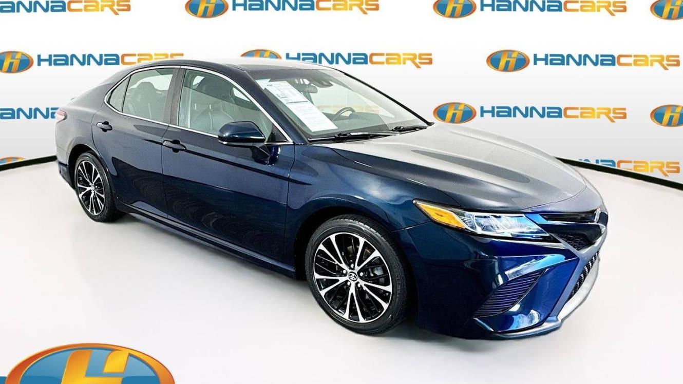 TOYOTA CAMRY 2018 4T1B11HK0JU656318 image