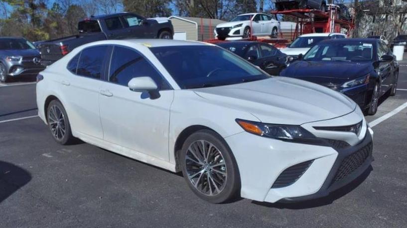 TOYOTA CAMRY 2018 4T1B11HKXJU514168 image