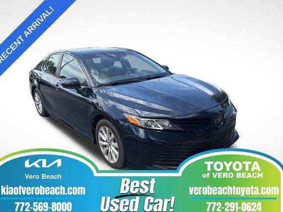 TOYOTA CAMRY 2018 4T1B11HKXJU662563 image