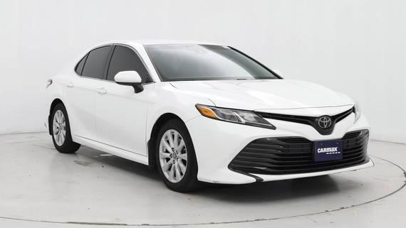 TOYOTA CAMRY 2018 4T1B11HK3JU140003 image