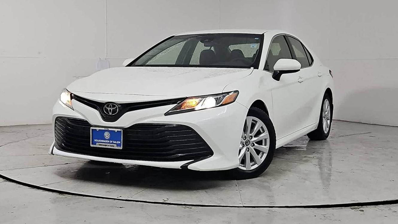 TOYOTA CAMRY 2018 JTNB11HK9J3038520 image