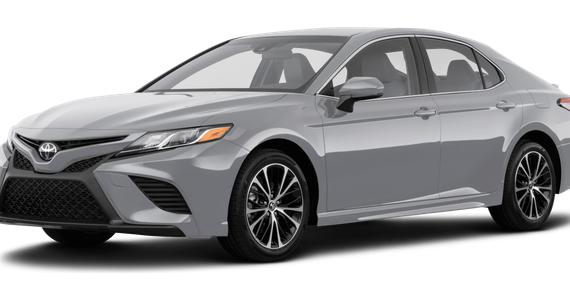 TOYOTA CAMRY 2018 4T1B61HK4JU081156 image