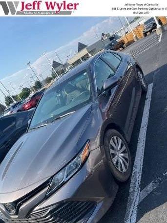 TOYOTA CAMRY 2018 4T1B11HKXJU058656 image