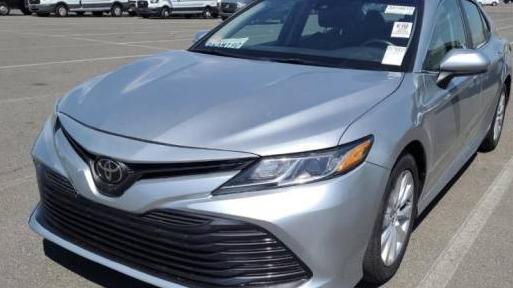 TOYOTA CAMRY 2018 4T1B11HK3JU072401 image