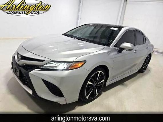 TOYOTA CAMRY 2018 4T1B61HK6JU120149 image