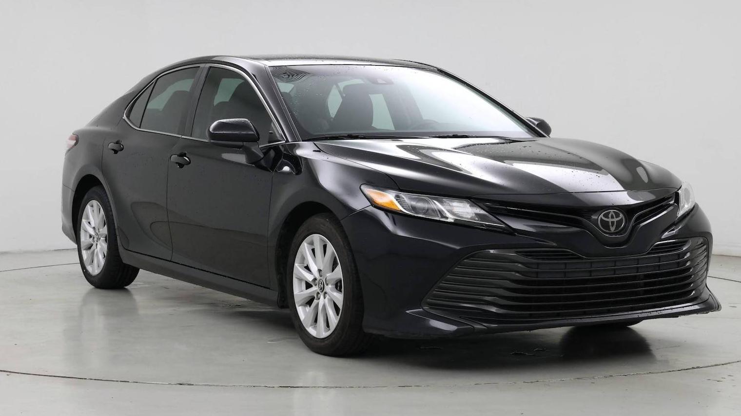 TOYOTA CAMRY 2018 4T1B11HK0JU606177 image
