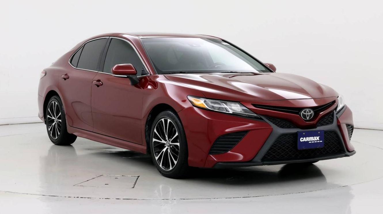 TOYOTA CAMRY 2018 4T1B11HK4JU527160 image