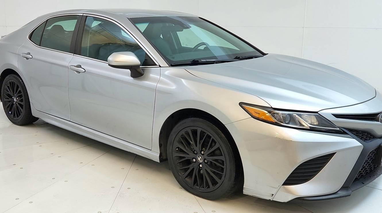 TOYOTA CAMRY 2018 4T1B11HK5JU115037 image