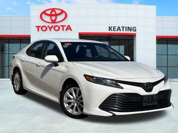 TOYOTA CAMRY 2018 JTNB11HK0J3032797 image