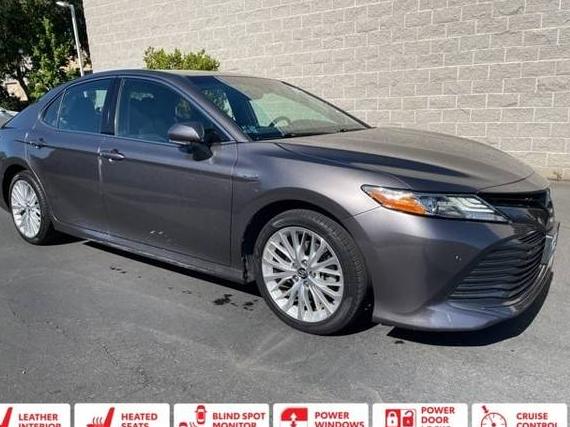 TOYOTA CAMRY 2018 4T1B21HK2JU502013 image