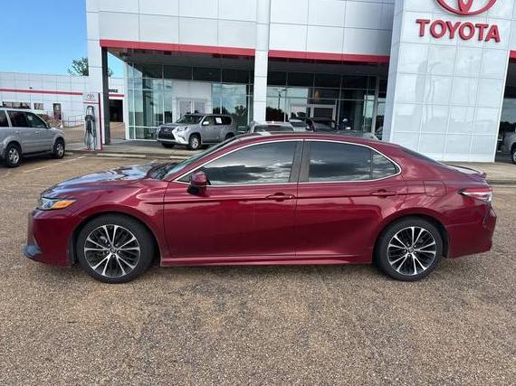 TOYOTA CAMRY 2018 4T1B11HK9JU659783 image